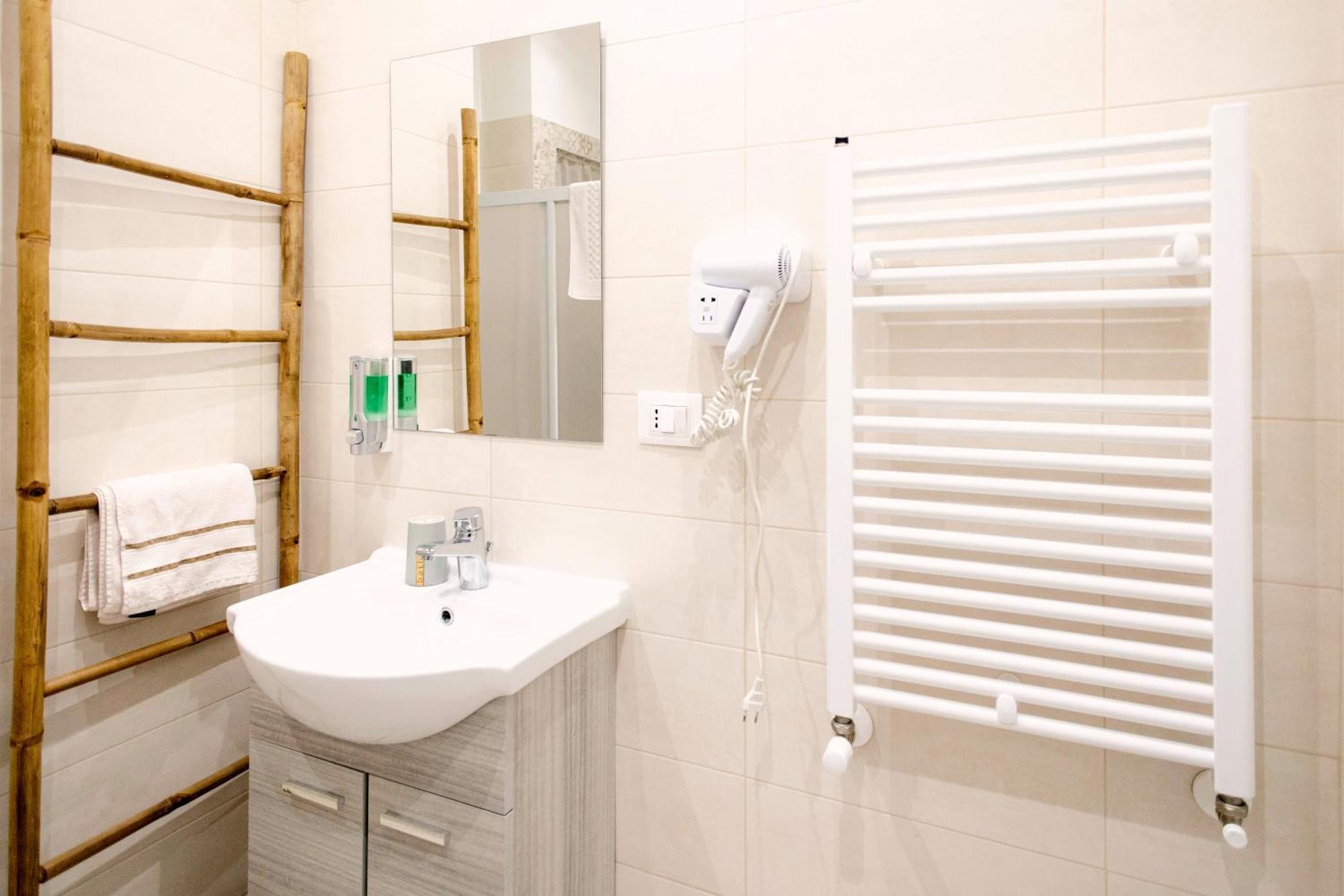 Flower'S House 24 - Central Apartment - มอลเฟตตา ภายนอก รูปภาพ