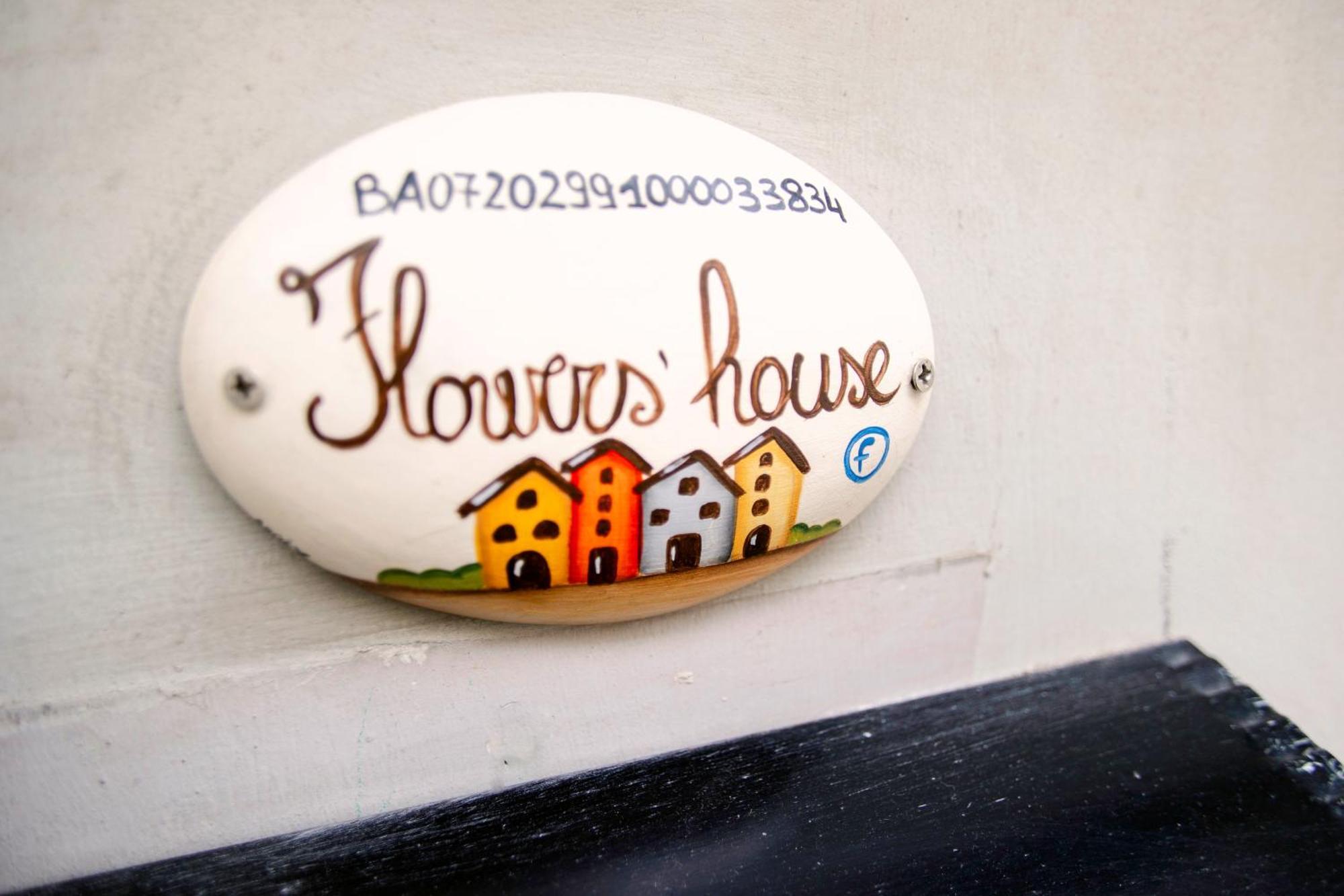 Flower'S House 24 - Central Apartment - มอลเฟตตา ภายนอก รูปภาพ